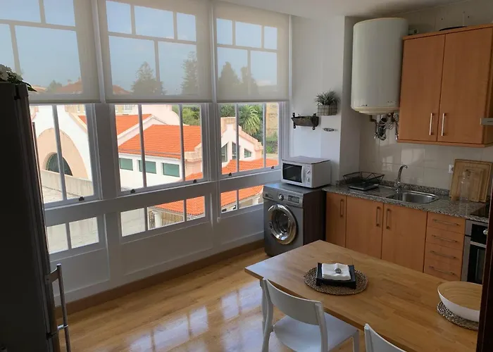 Oktheway Praza Do Conde * 폰테데우메